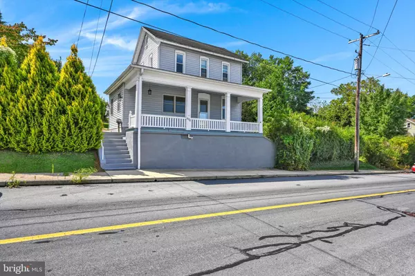 Akron, PA 17501,628 FULTON ST