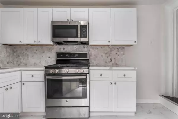 Philadelphia, PA 19127,120 GRAPE ST