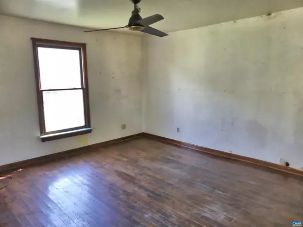 Charlottesville, VA 22902,908 RIVES ST