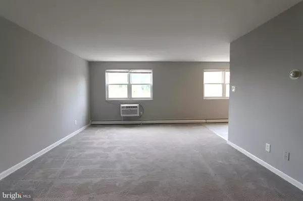 Philadelphia, PA 19144,700 W WALNUT LN #206