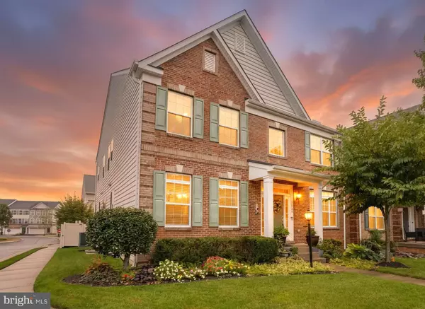 25184 CRESTED WHEAT DR, Aldie, VA 20105