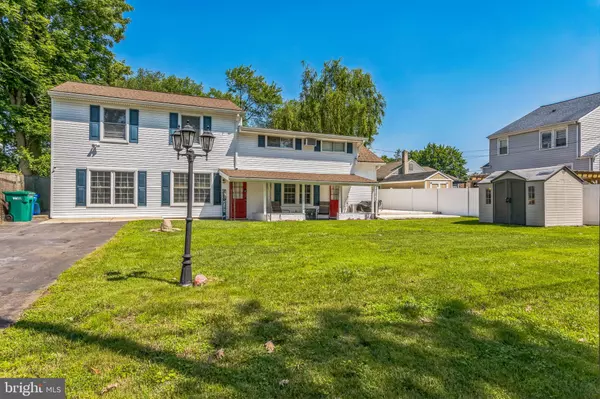 414 DELAWARE AVE, Croydon, PA 19021