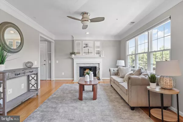 Falls Church, VA 22042,2812 EMMA LEE ST #303