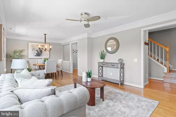 Falls Church, VA 22042,2812 EMMA LEE ST #303