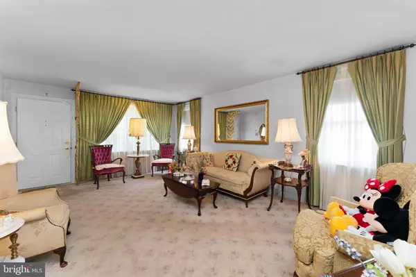 Drexel Hill, PA 19026,5042 SYLVIA RD