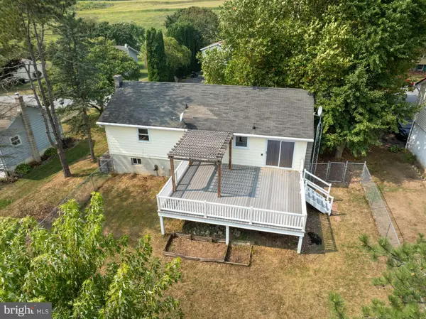 Centre Hall, PA 16828,122 RIDGE AVE
