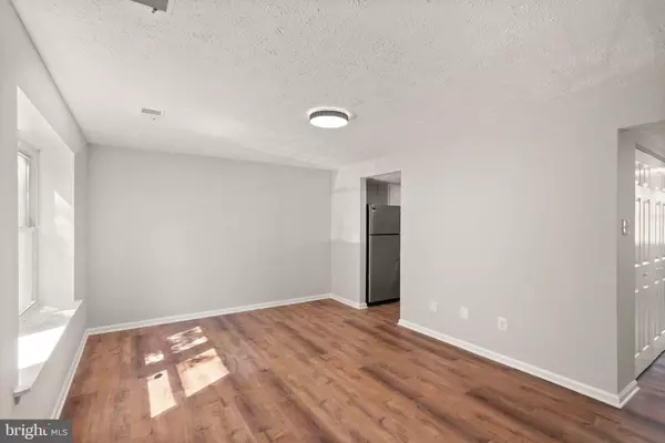 Alexandria, VA 22309,8305 PONDSIDE TER