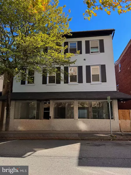 24 N CHARLOTTE ST, Pottstown, PA 19464