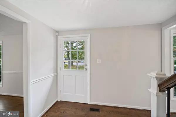 Herndon, VA 20171,2657 CHISWELL PL