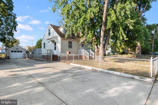 Bellmawr, NJ 08031,102 UNION AVE