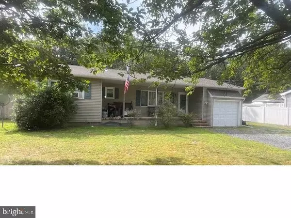 61 LEITZ BLVD, Tuckerton, NJ 08087