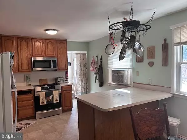 Tuckerton, NJ 08087,61 LEITZ BLVD