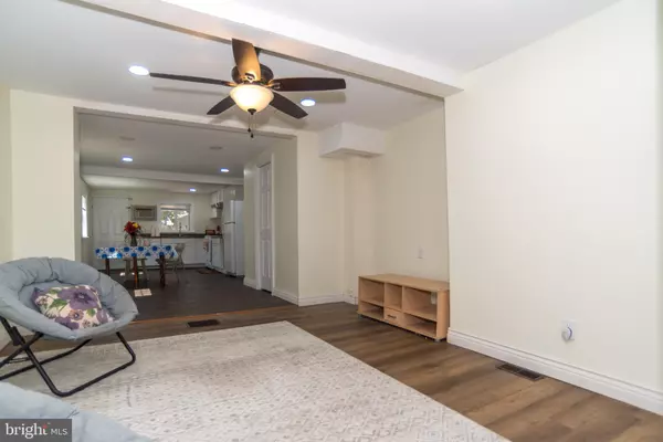 Trenton, NJ 08611,813 2ND ST