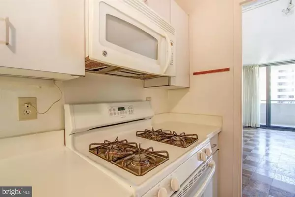 Chevy Chase, MD 20815,4620 N PARK AVE #1611 E