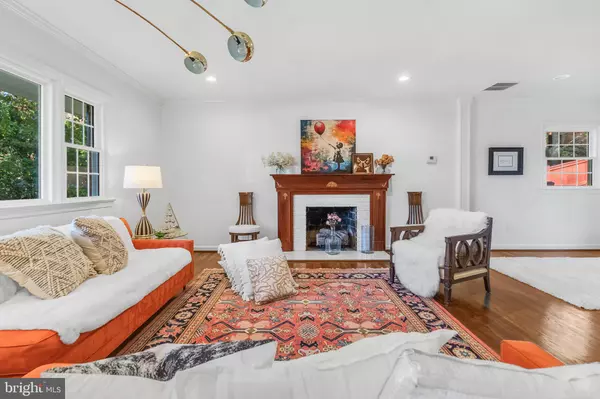 Falls Church, VA 22043,2339 BARBOUR RD