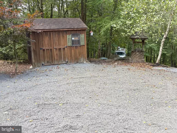 Auburn, PA 17922,41 HART RD