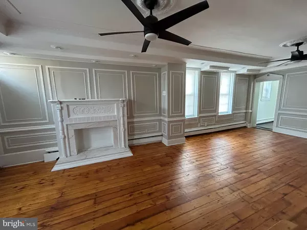 Philadelphia, PA 19125,218 E WILDEY ST