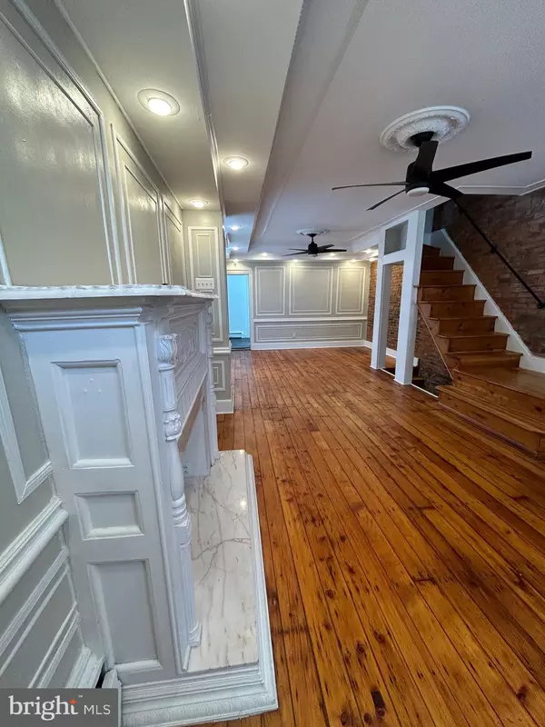 Philadelphia, PA 19125,218 E WILDEY ST