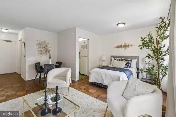 Chevy Chase, MD 20815,5500 FRIENDSHIP BLVD #1221N
