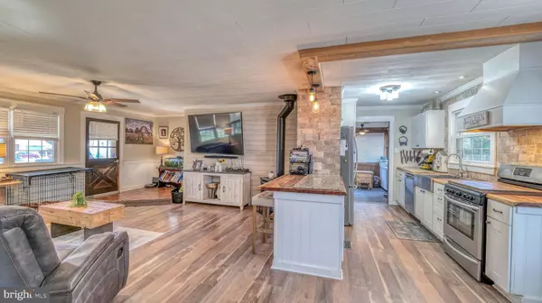 Tuckerton, NJ 08087,67 LEITZ BLVD