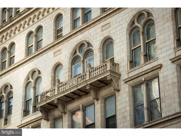 Philadelphia, PA 19106,701-1 SANSOM ST #305