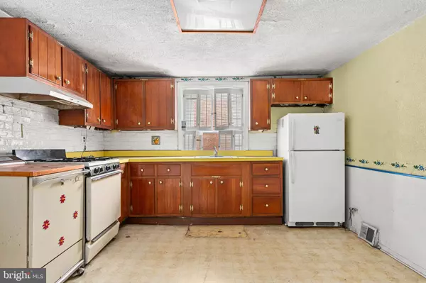 Philadelphia, PA 19127,144 SHURS LN