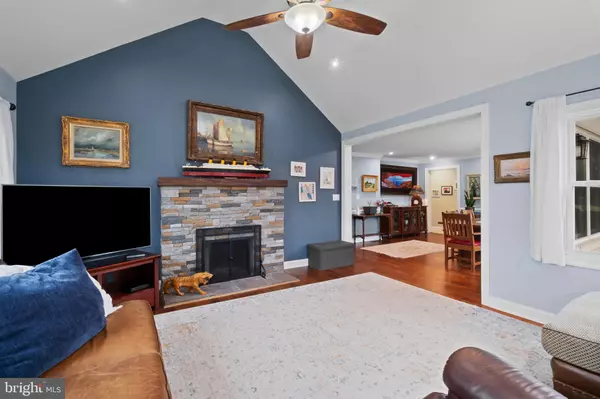 Edgewater, MD 21037,1121 PACA DR