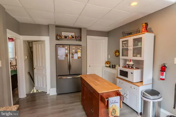 Mohrsville, PA 19541,302 MAIN ST