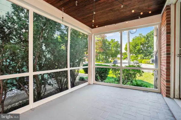 Annapolis, MD 21401,10 CONSTITUTION AVE