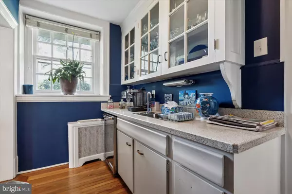 Philadelphia, PA 19151,6380 CITY AVE