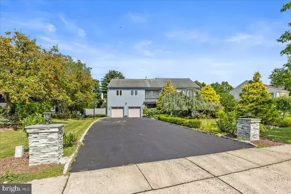 Princeton Junction, NJ 08550,24 HEREFORD DR