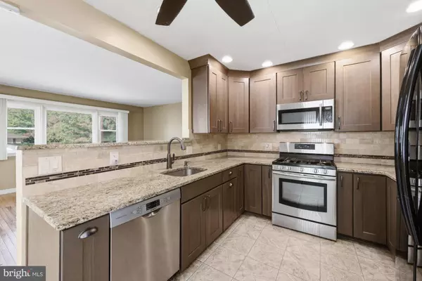 110 INDIANA AVE, Blackwood, NJ 08012