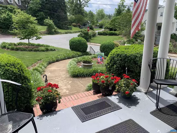 Orange, VA 22960,221 LEE AVE