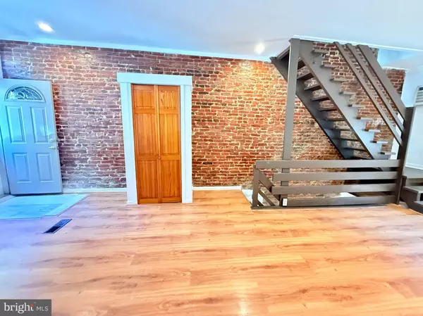 Philadelphia, PA 19130,877 N STILLMAN ST