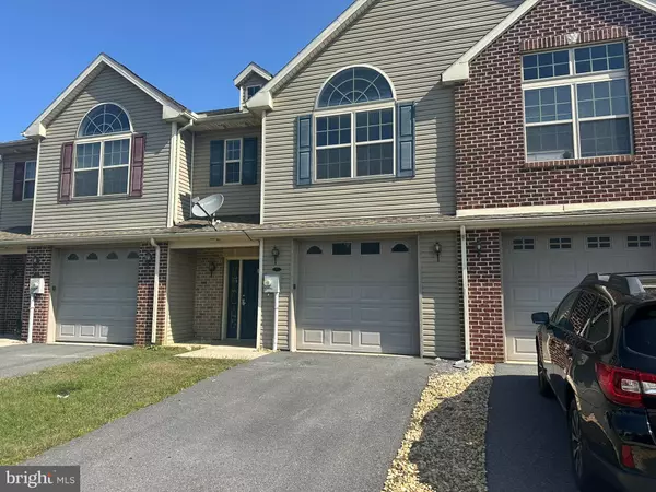 250 MERIWEATHER DR, Chambersburg, PA 17201