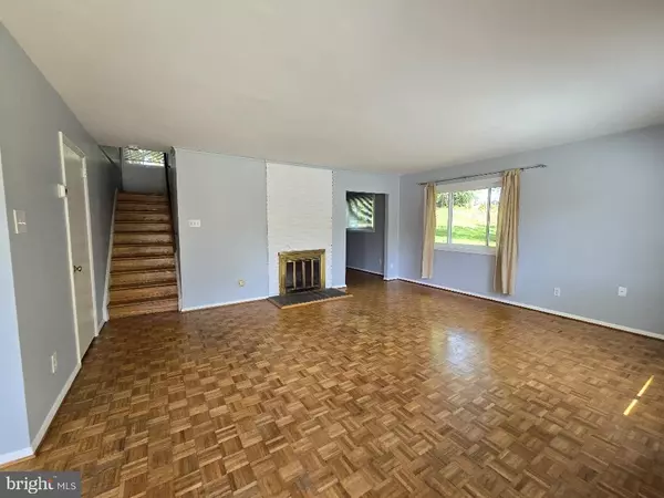 Springfield, VA 22151,7612 CLIVE PL