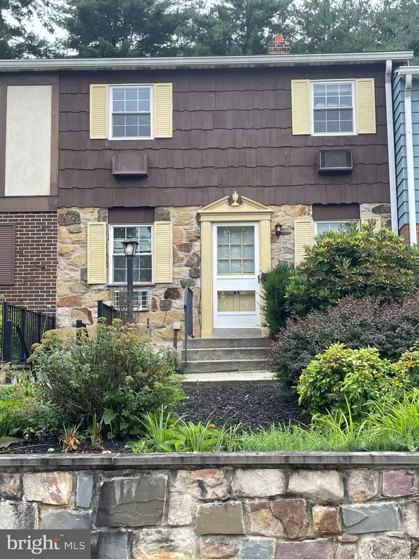 West Chester, PA 19382,207 WALNUT HILL RD #B4