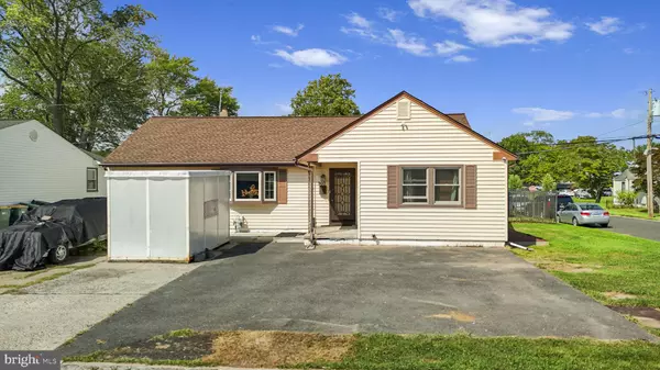 900 TOWER RD, Bristol, PA 19007