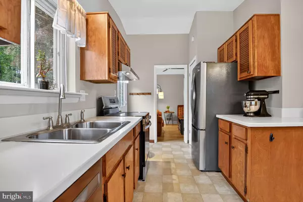 Fairfax, VA 22032,4618 TWINBROOK RD