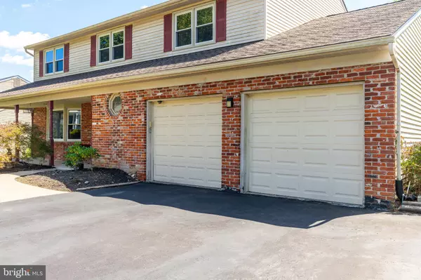 Feasterville Trevose, PA 19053,428 FOX HOLLOW DR