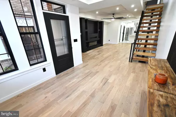 Philadelphia, PA 19120,342 E SHELDON ST