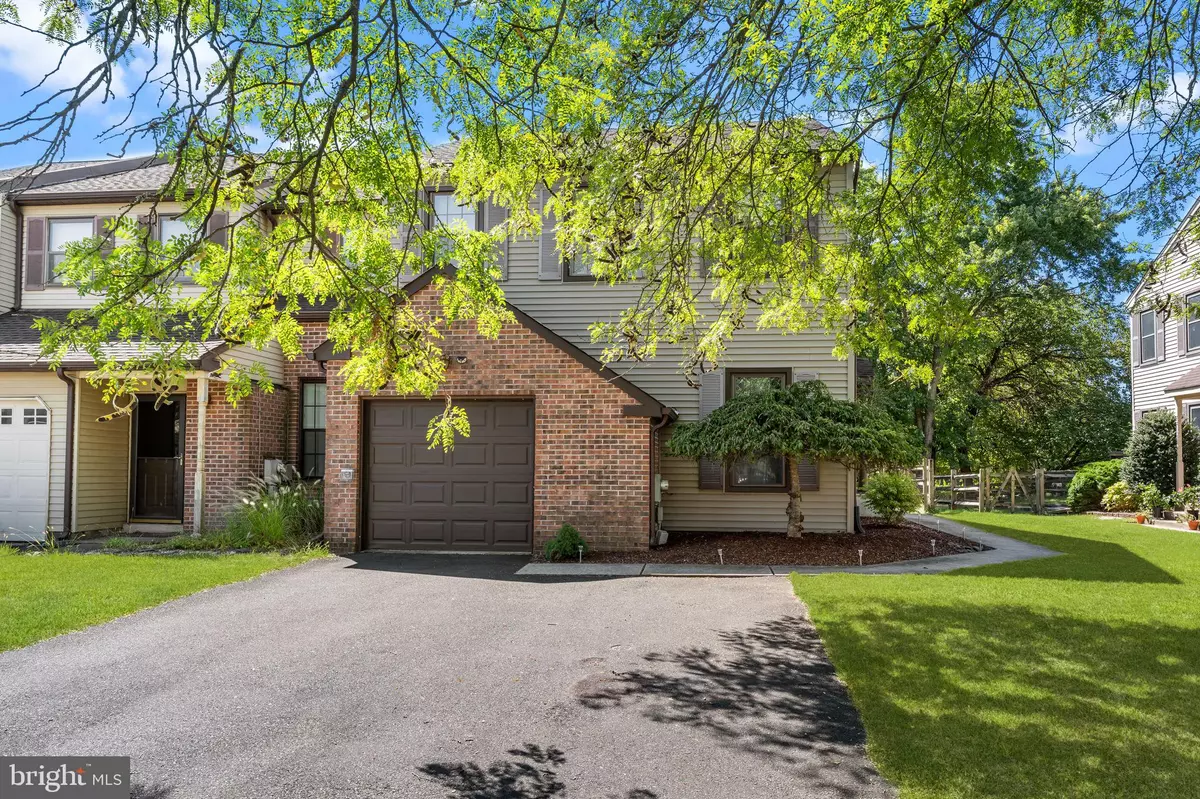 Newtown, PA 18940,227 PARKVIEW WAY