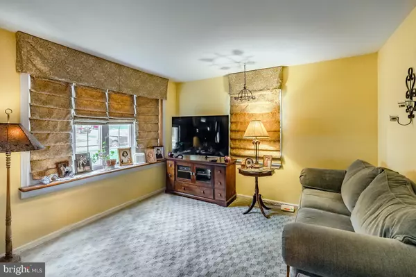 Havertown, PA 19083,212 GOLF HILLS RD