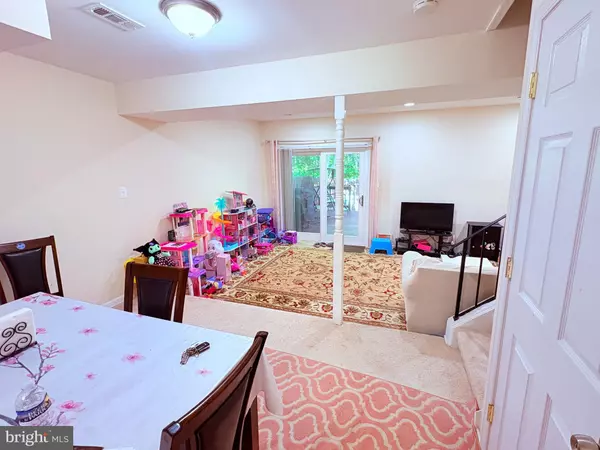 Woodbridge, VA 22193,15068 CATBRIER CT