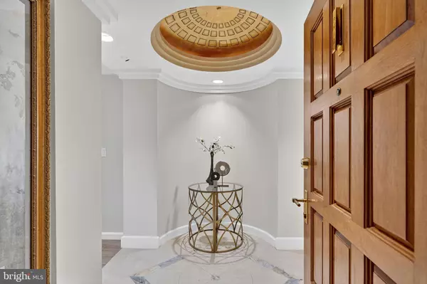 Arlington, VA 22209,1530 KEY BLVD #1310