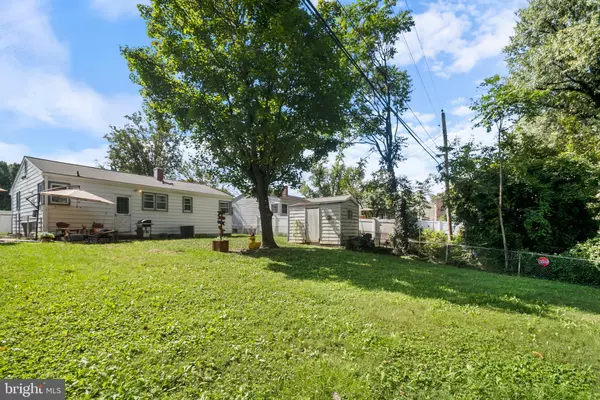 Linthicum Heights, MD 21090,220 CHEDDINGTON RD