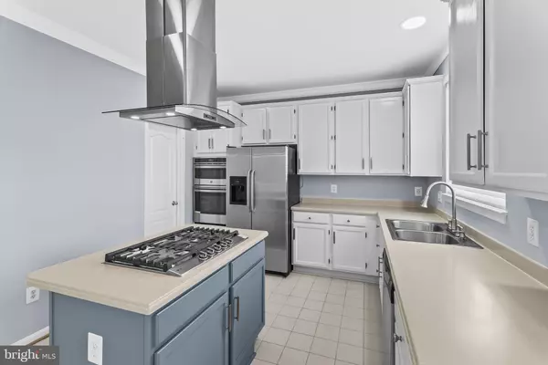 Herndon, VA 20171,12917 WOOD CRESCENT CIR