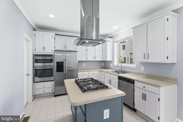 Herndon, VA 20171,12917 WOOD CRESCENT CIR