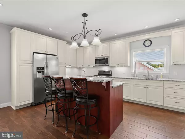 Dundalk, MD 21222,7163 HOLABIRD AVE