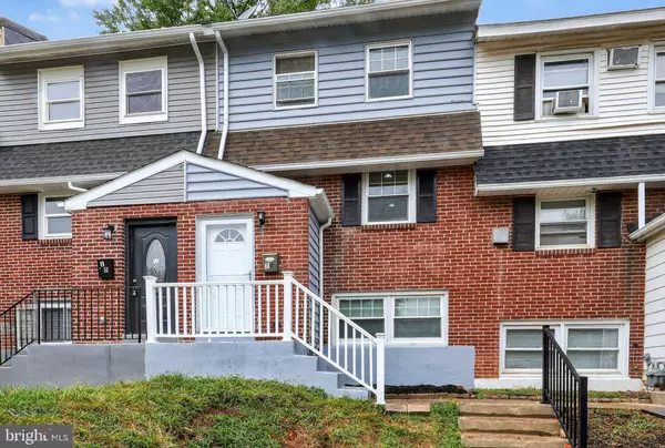 13 OAKMONT DR, New Castle, DE 19720